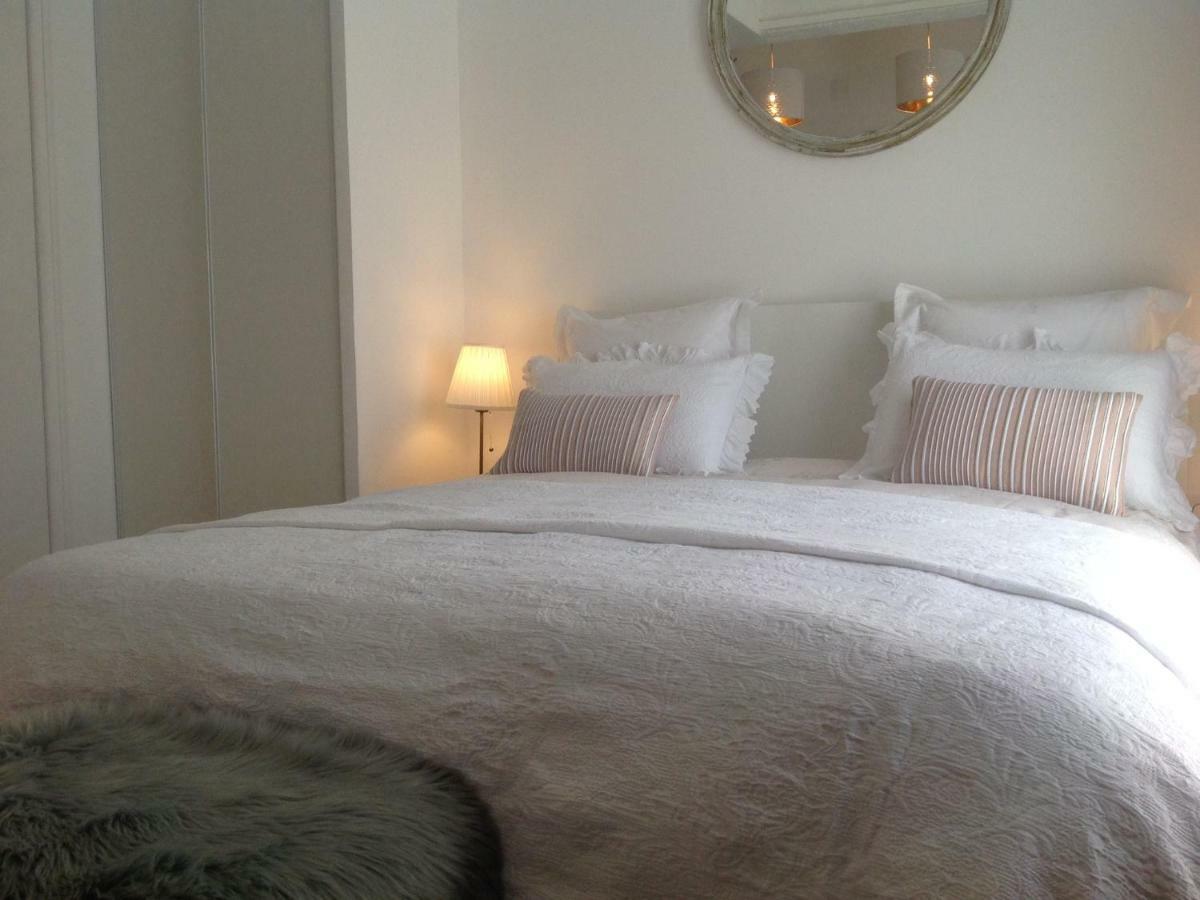 B&B Les Muscades Saint-Etienne-du-Gres Екстер'єр фото