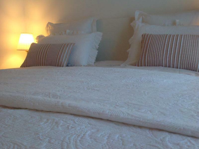 B&B Les Muscades Saint-Etienne-du-Gres Екстер'єр фото