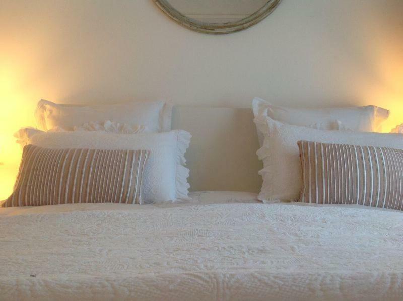 B&B Les Muscades Saint-Etienne-du-Gres Екстер'єр фото